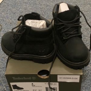 Timberlands kids size 4